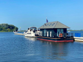 Het VaarHuis - Beachclub Sneek